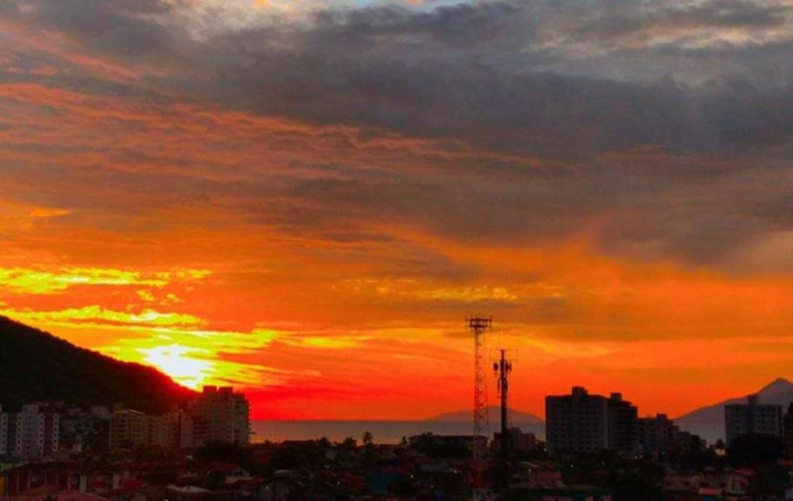 Ape Em Martin De Sa - Caragua Apartment Caraguatatuba Bagian luar foto